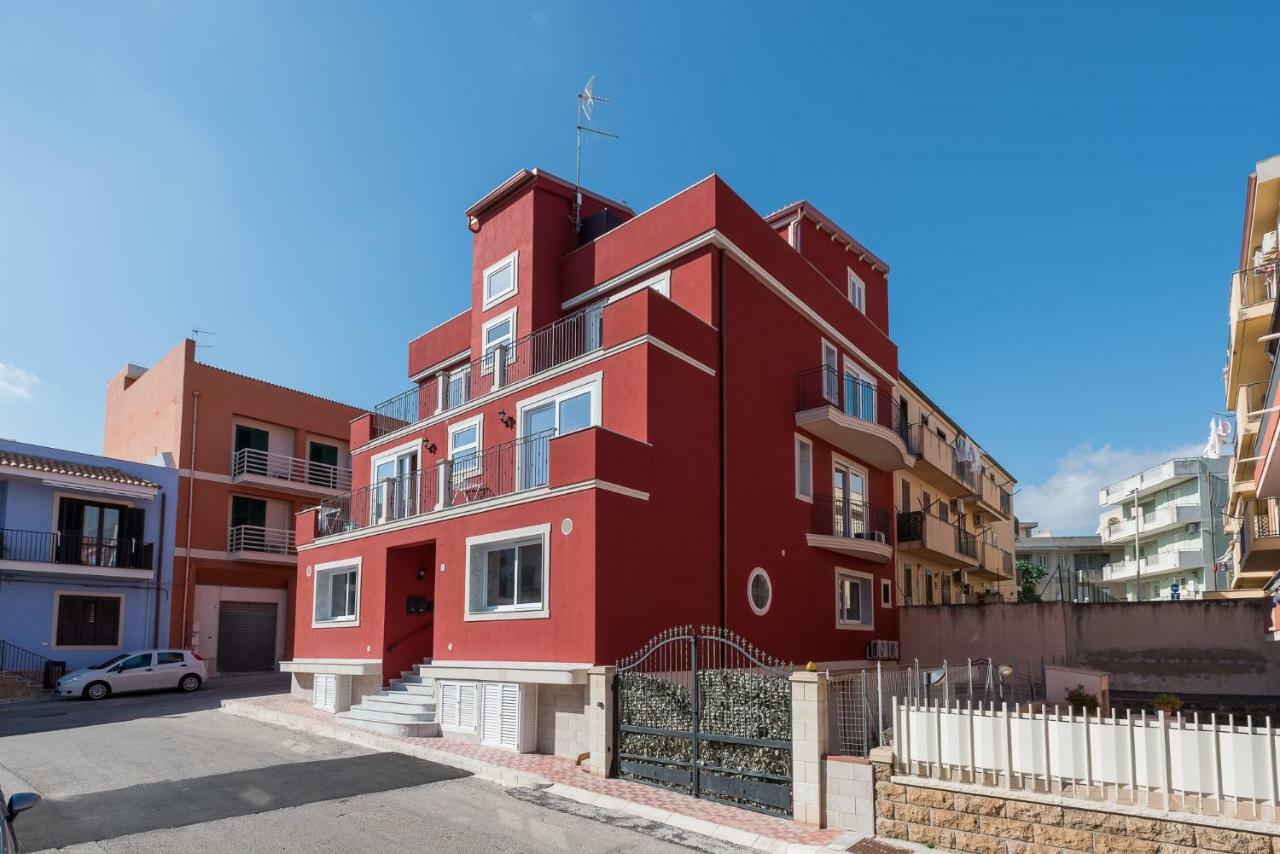 Casa Zefiro Lägenhet Pozzallo Exteriör bild