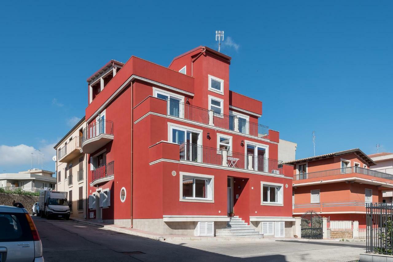 Casa Zefiro Lägenhet Pozzallo Exteriör bild